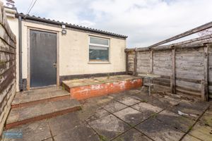 Garage- click for photo gallery